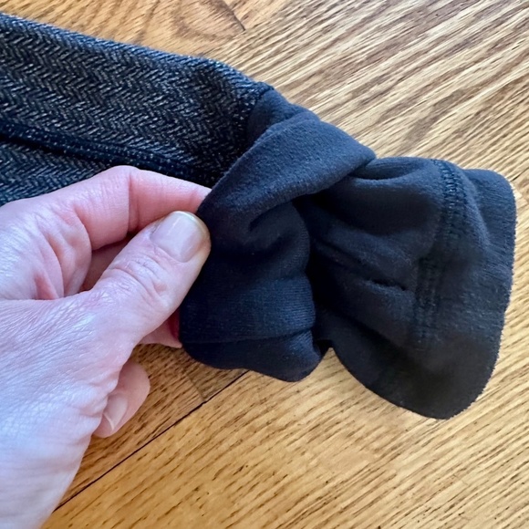 Lululemon Think Fast Hoodie in size 4 - Picture 8 of 10